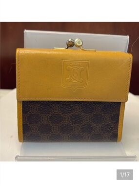 Celine  wallet  compact  Kisslock Macadam coated canvas/leather  brown & tan